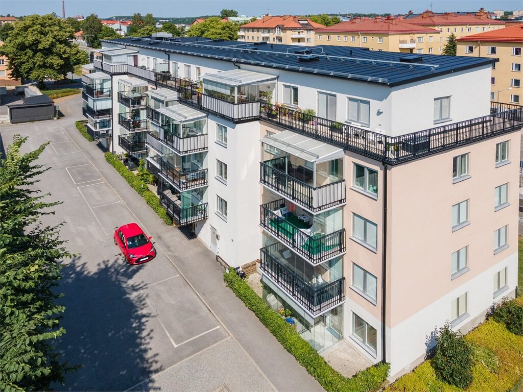 15. Byggnation av bolundare med loft Jarfalla Barkaby